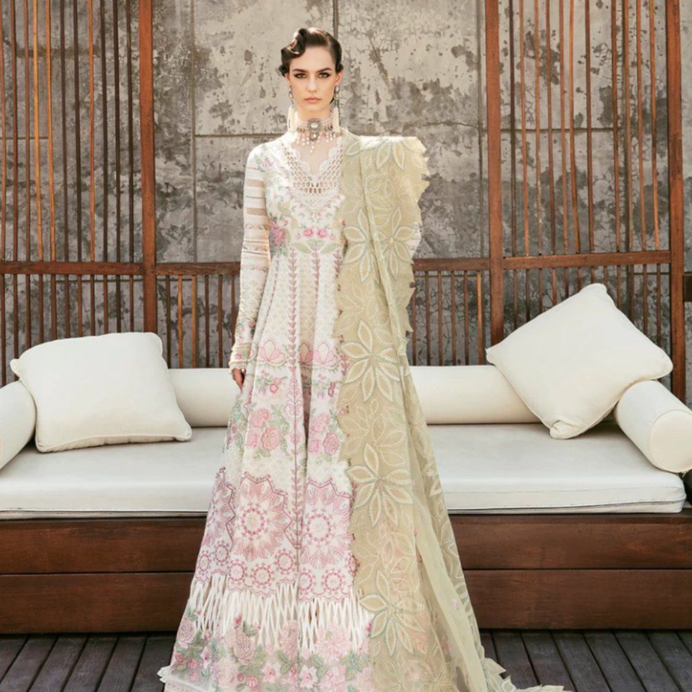 Brand label - Republic. Suffuse Maxi NEW M,Maxi Dress Indian salwar